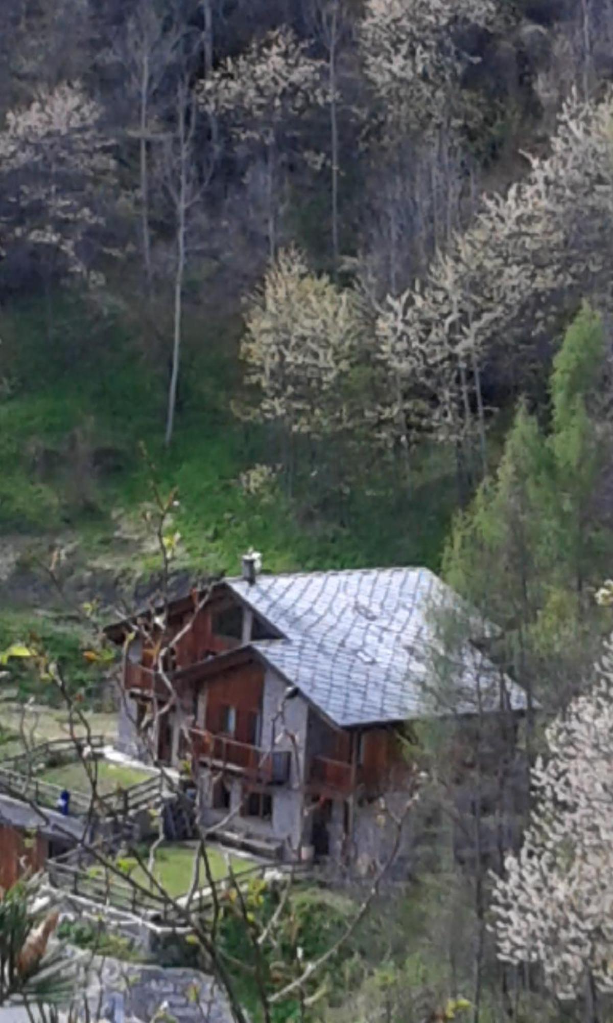 Artemisia B&B Ла-Саль Екстер'єр фото