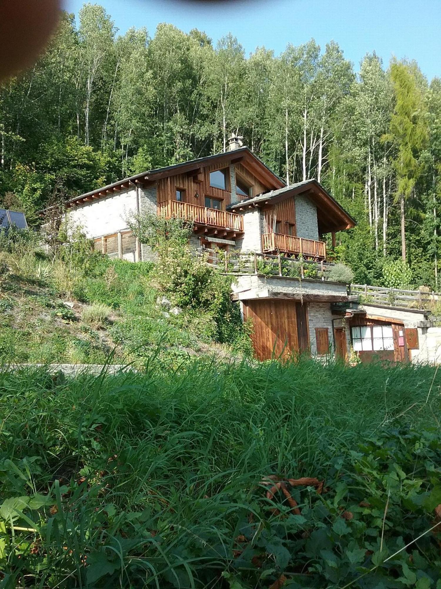 Artemisia B&B Ла-Саль Екстер'єр фото